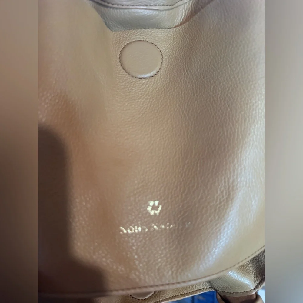 Noha Nadler Charlotte Handbag NEW Tan/ Cappuccino Includes extra pouch